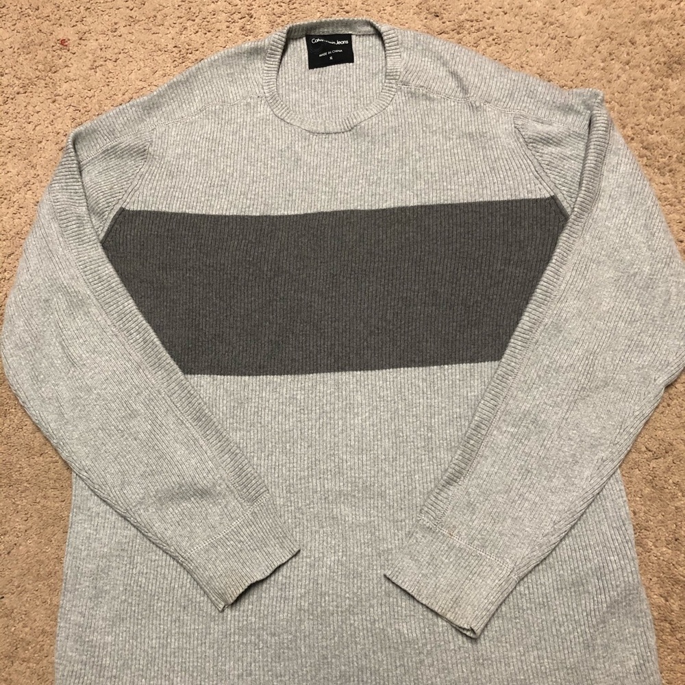 EUC Calvin Klein Sweater